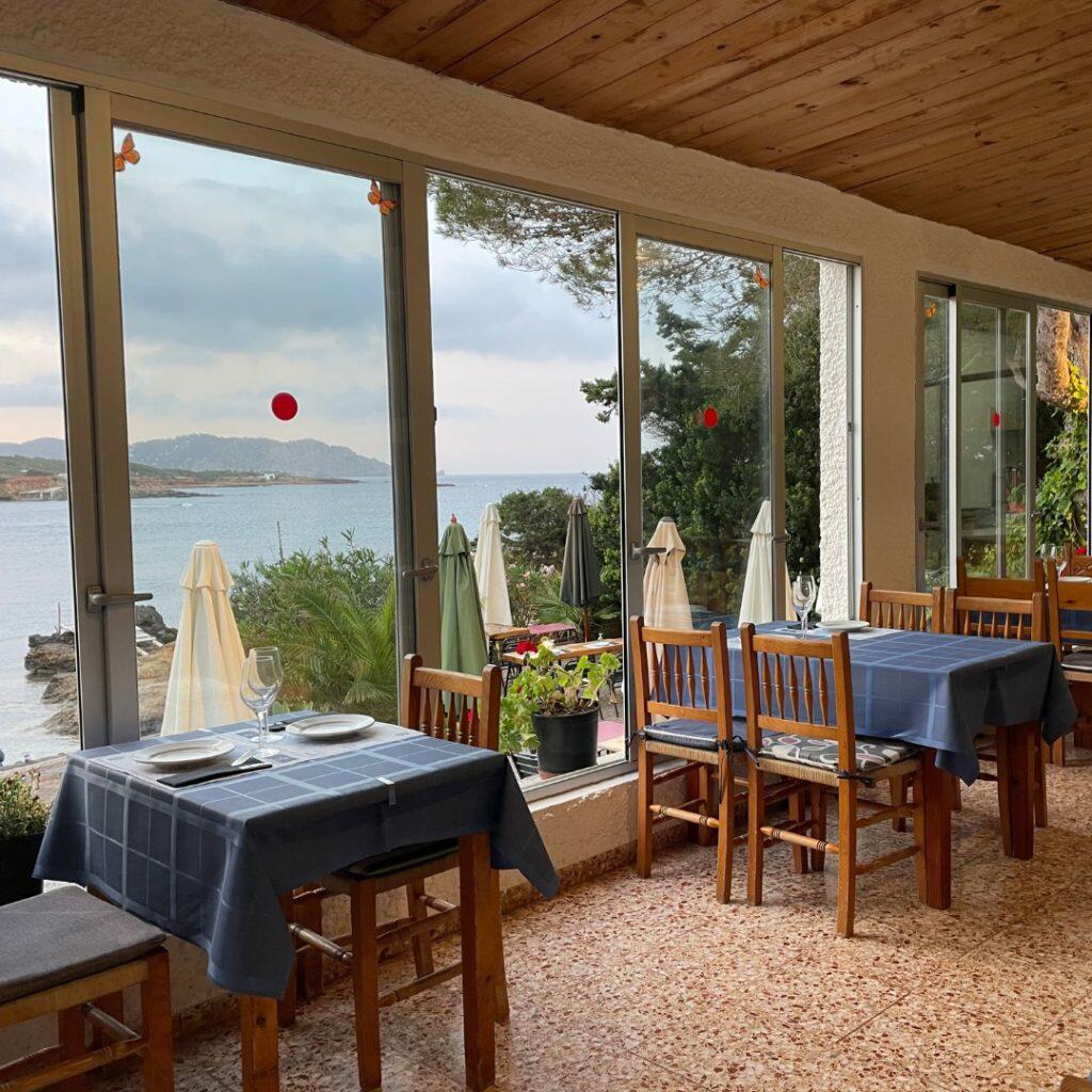 Authentic Ibiza restaurants: Restaurante Salvadó – Pou des Lleó, Ibiza
