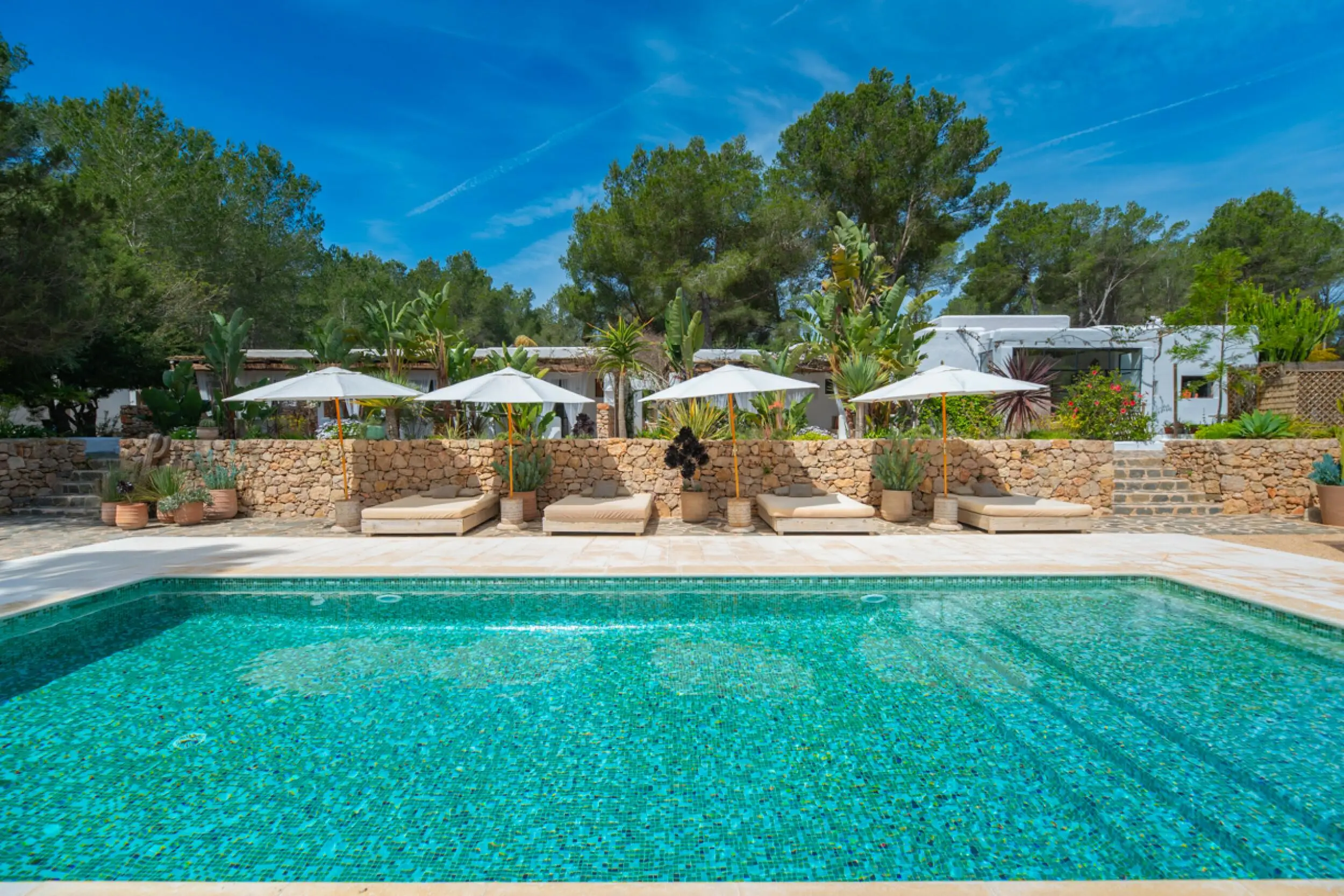 Can Dream. Villa with rental license and annexes, hidden between Ibiza and Santa Eularia